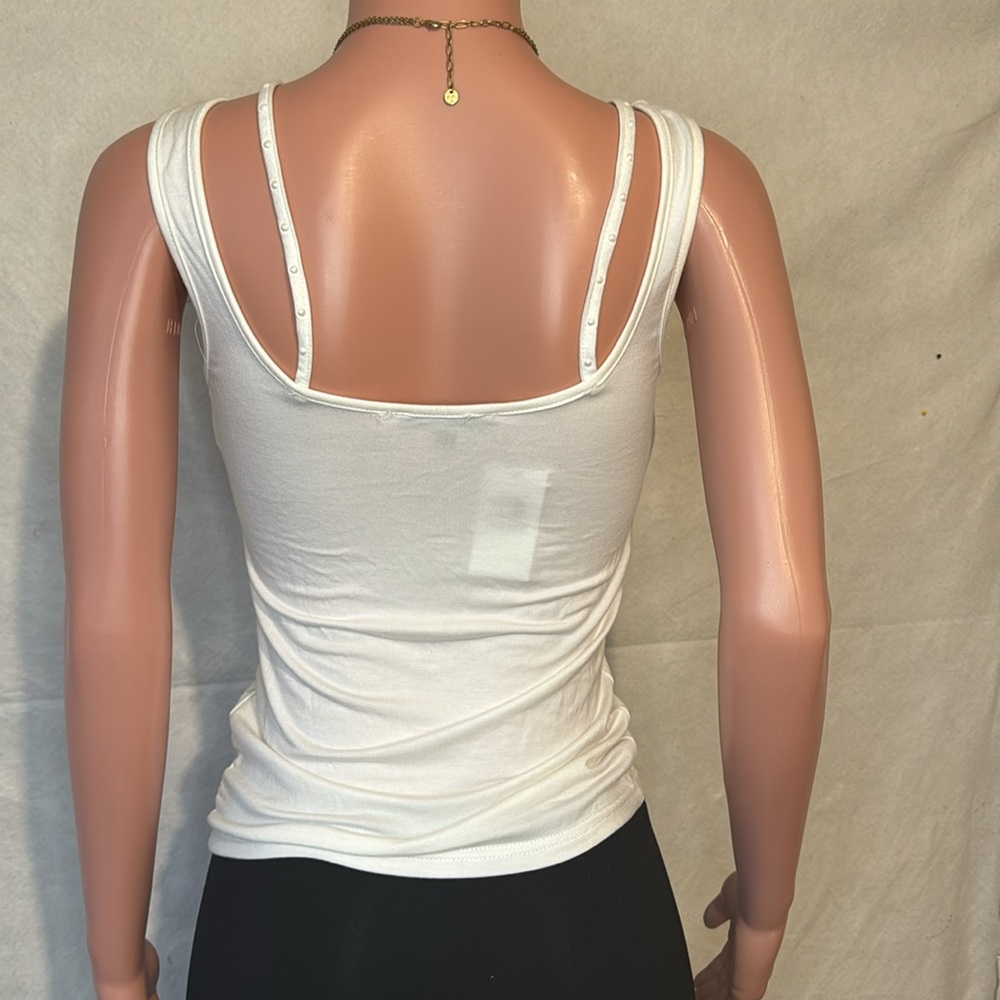 BKE red Top - Picture 3 of 6